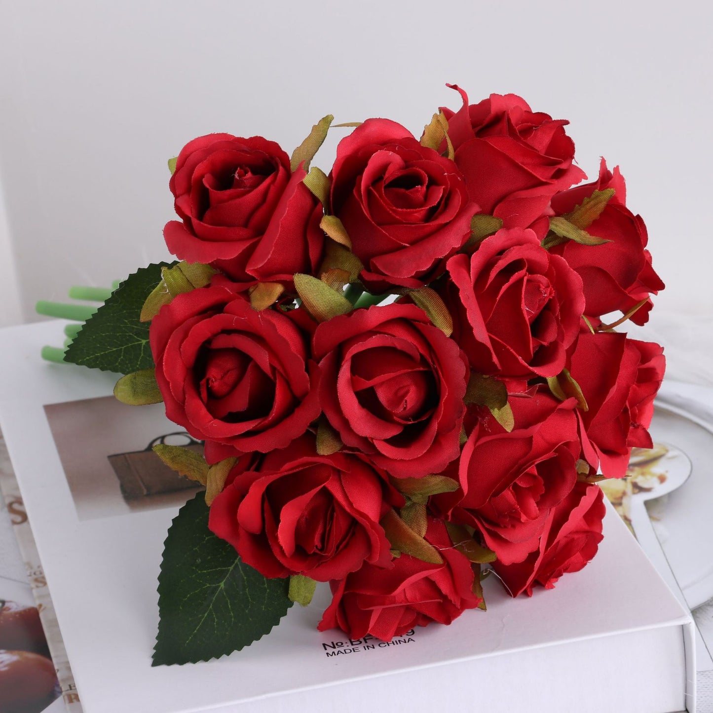 Artificial Rose Bouquet For Living Room Indoor Decoration And Wedding