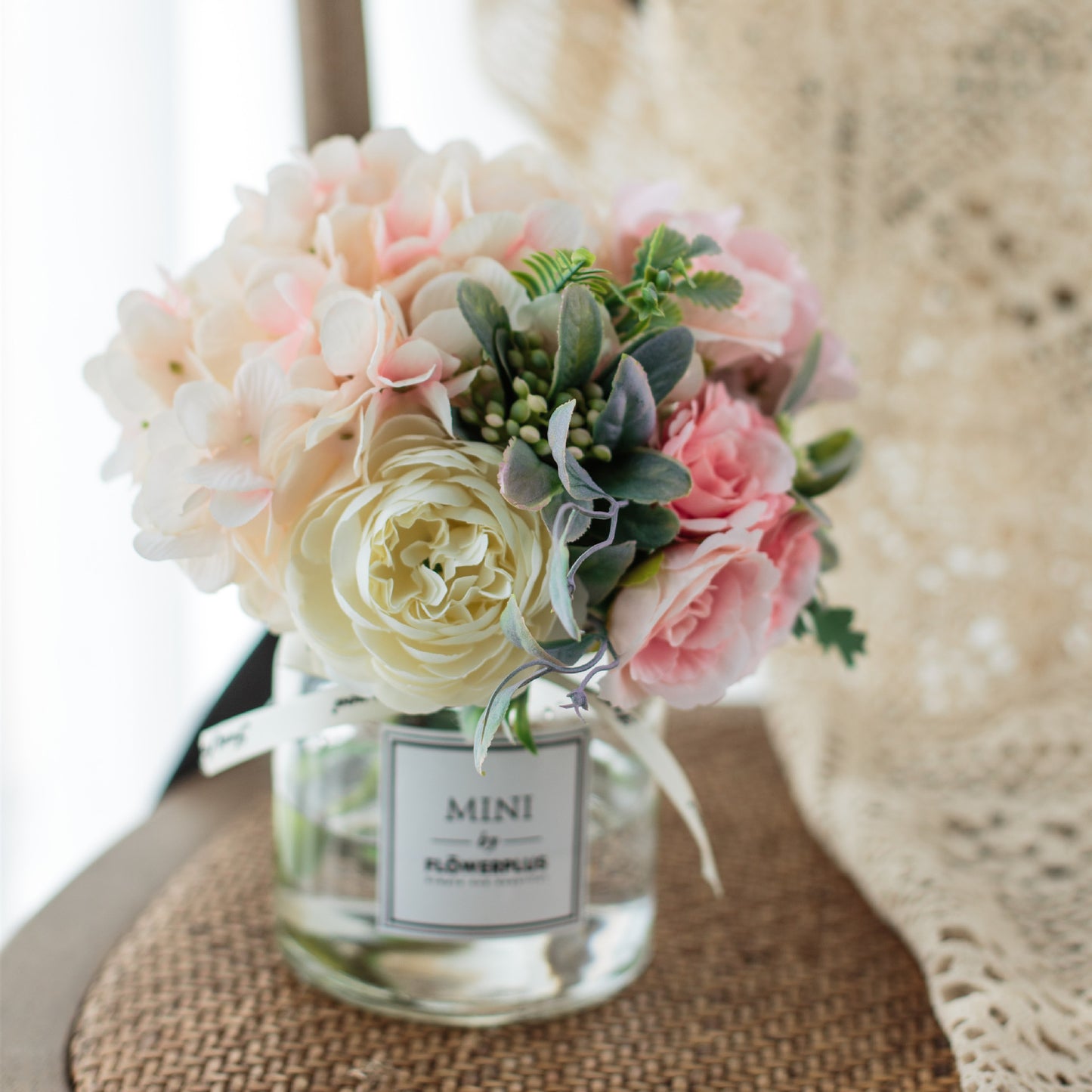 Circle Heart Series - Artificial Silk Flowers Bouquet Arrangement For Living Room And Indoor Decoration