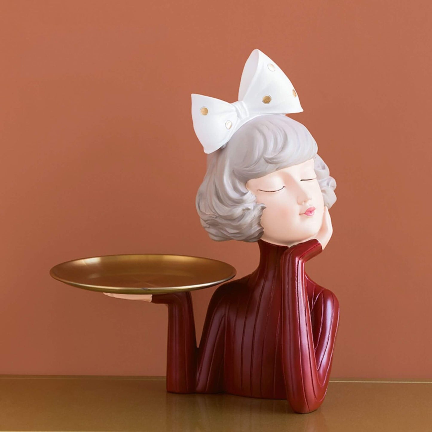 Wonderful Lassie Modern Craft Ornament And Vase