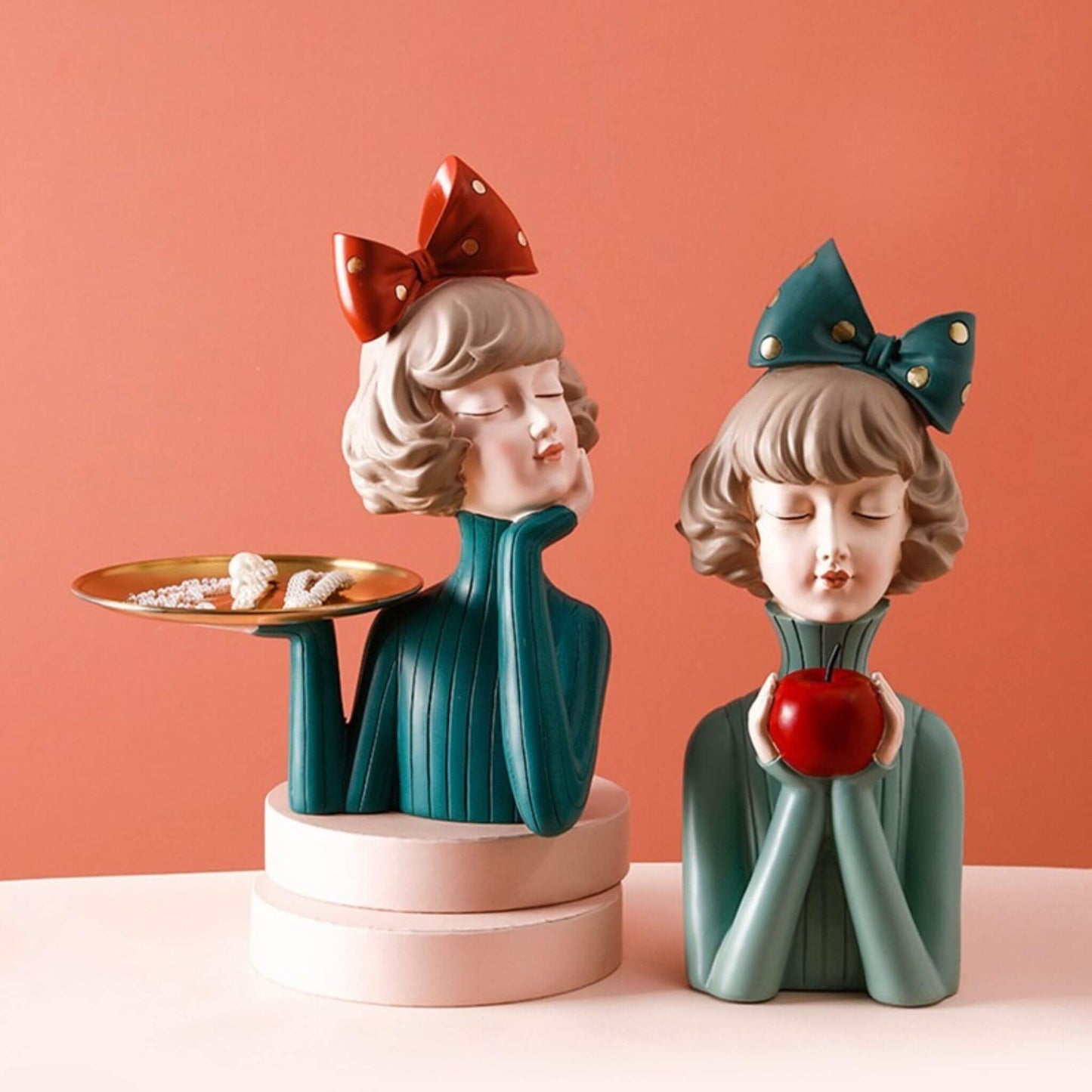 Wonderful Lassie Modern Craft Ornament And Vase