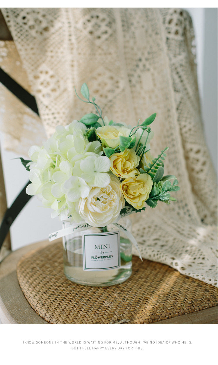 Circle Heart Series - Artificial Silk Flowers Bouquet Arrangement For Living Room And Indoor Decoration