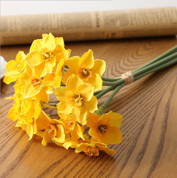 Artificial Daffodil For Living Room Indoor Decoration And Wedding