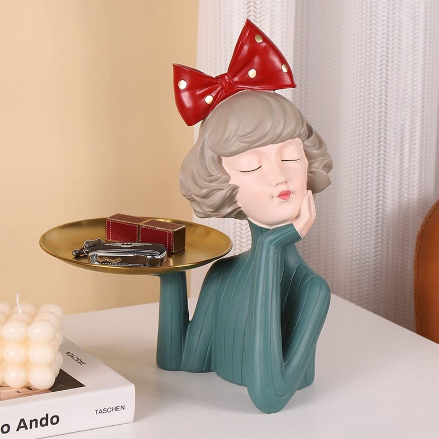 Wonderful Lassie Modern Craft Ornament And Vase