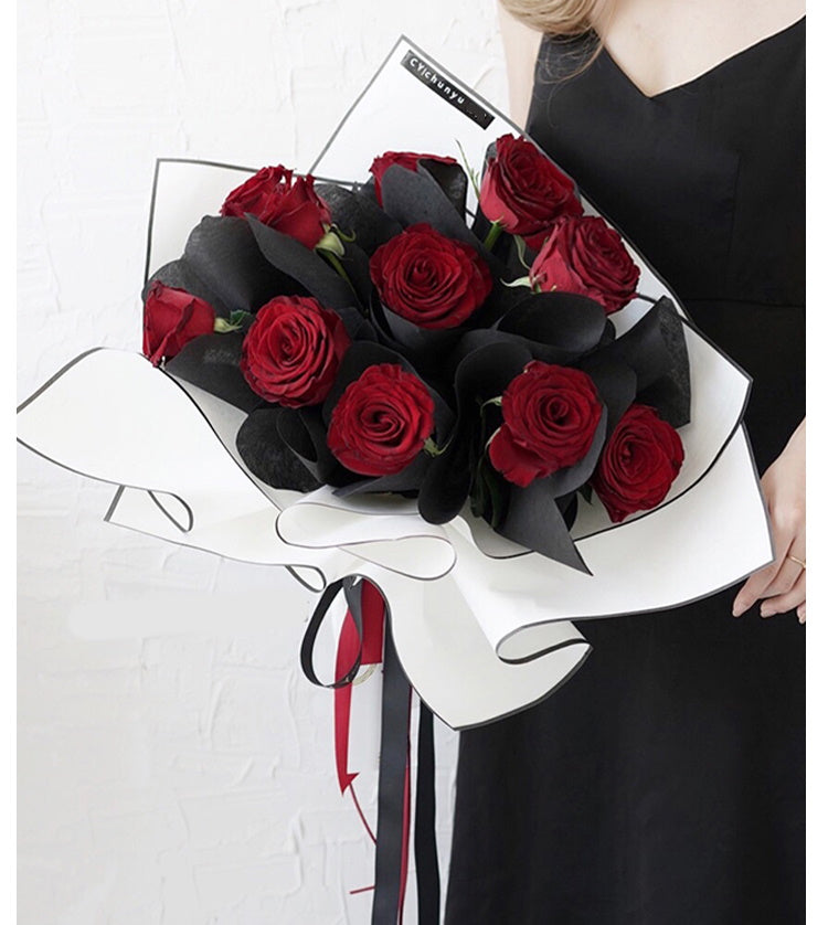 Black and White Edge Flower Wrapping Paper