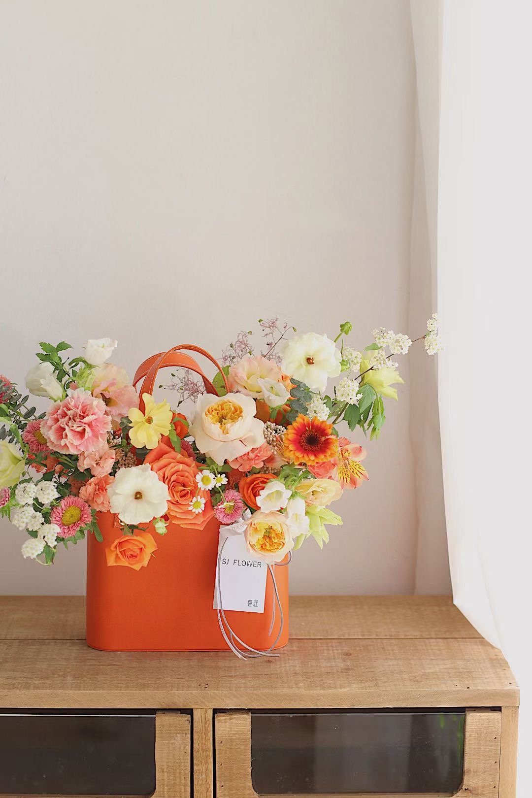 Leather Handbag Flower Gift Box For Florist and Flower Arrangement