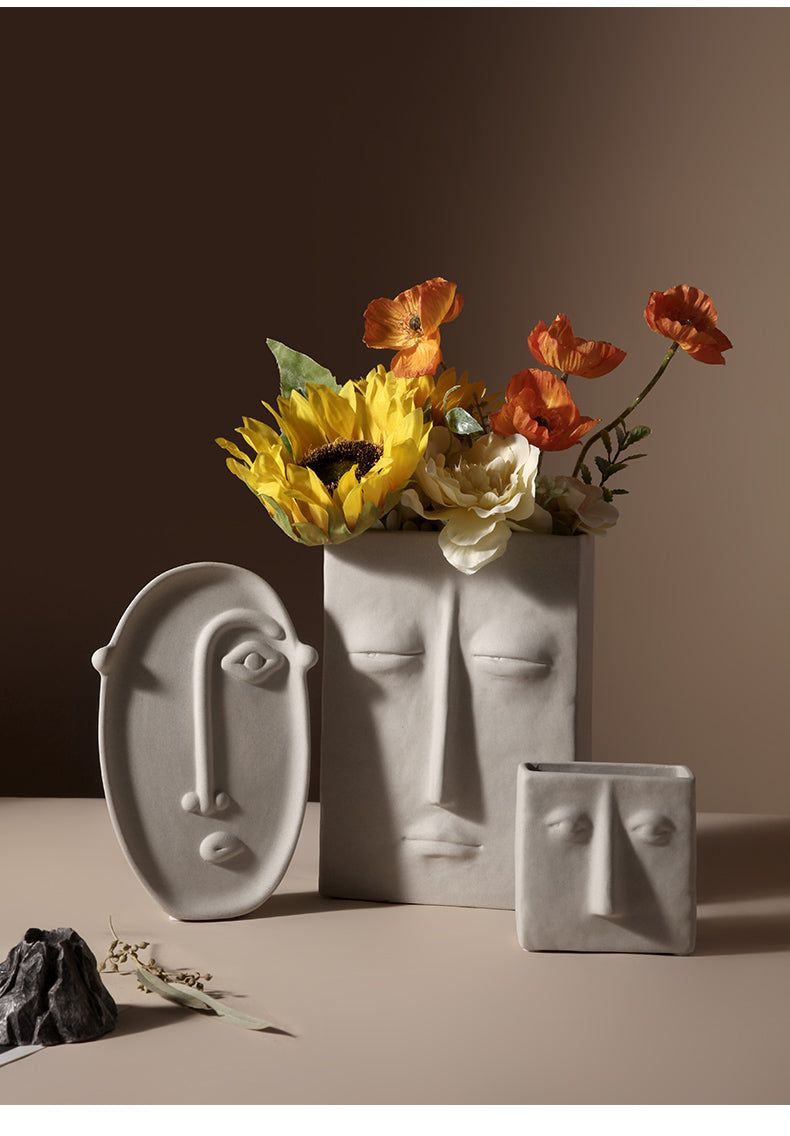 Ceramic Face Vase with a Nordic Minimalism Creative Face