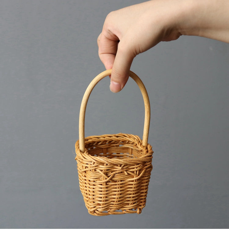 Rattan Handheld Flower Basket For Flower Arrangement