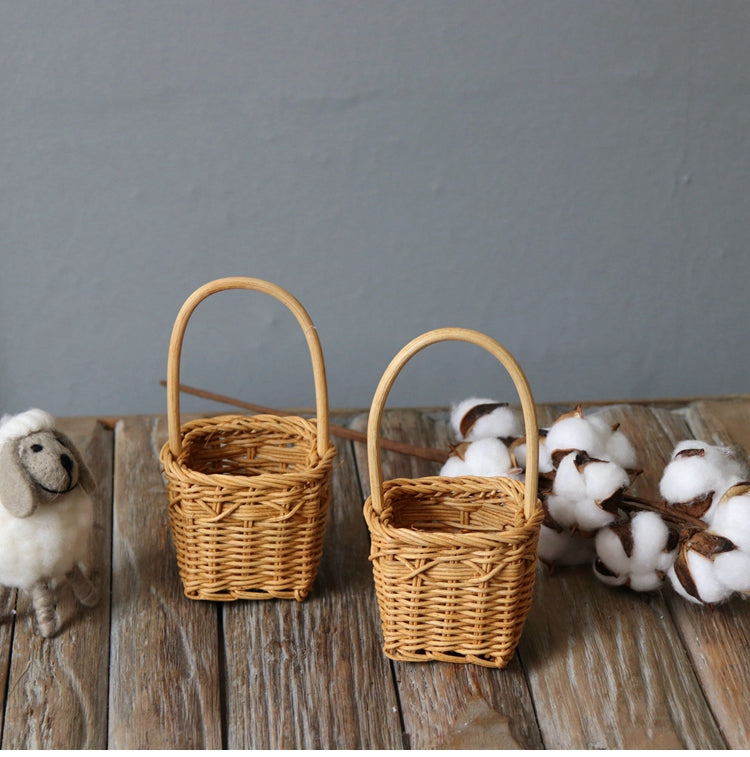 Rattan Handheld Flower Basket For Flower Arrangement