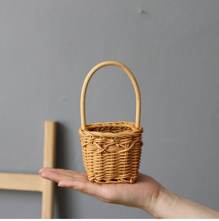 Rattan Handheld Flower Basket For Flower Arrangement