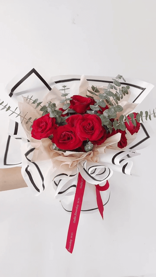 Red Roses Bouquet Wrapping Tutorial