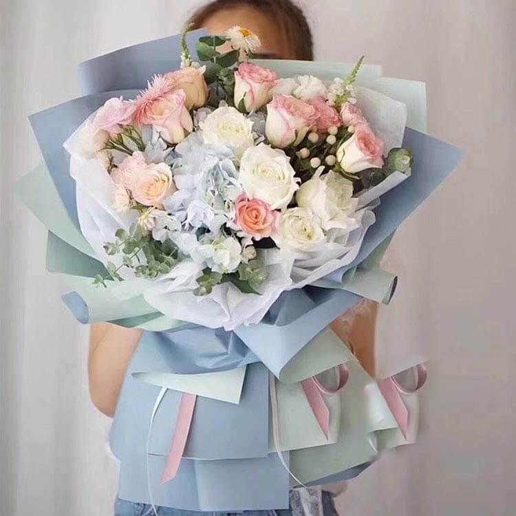 🇲🇾［ReadyStock］ 1pcs LV Waterproof Flower Wrapping Paper Bouquet Gift  Florist Wrap Wrapper Birthday Kertas Pembalut大牌包装花纸