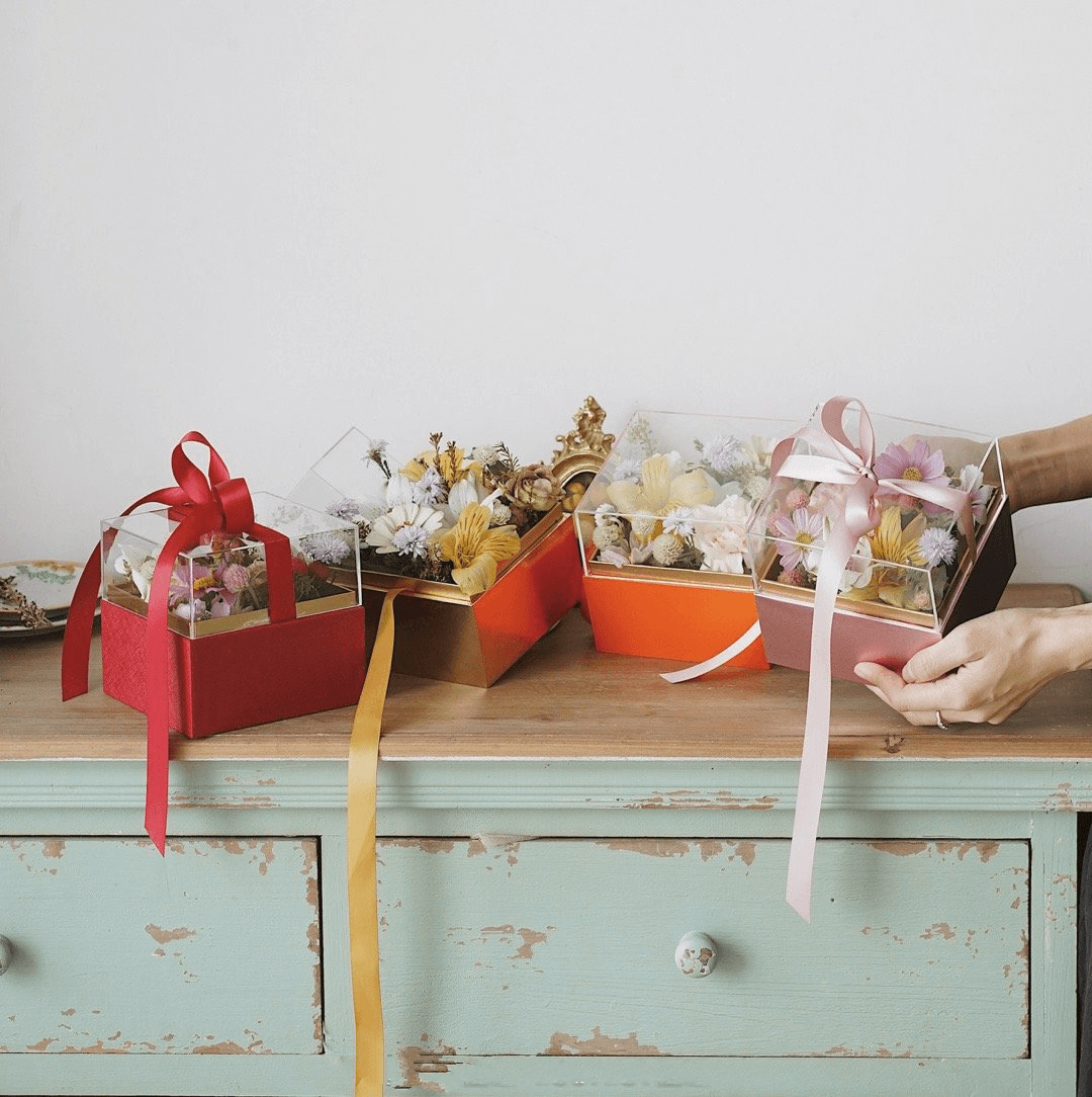 Square Acrylic Transparent Flower Gift Box For Flower Arrangement